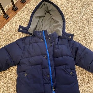 Like new blue Gap winter coat. Sz 2 toddler boy.